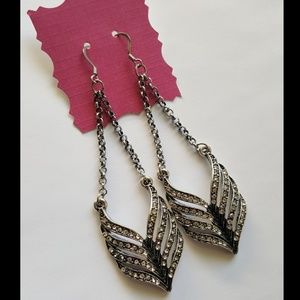 💙SALE💙 Sparkle chevron earrings